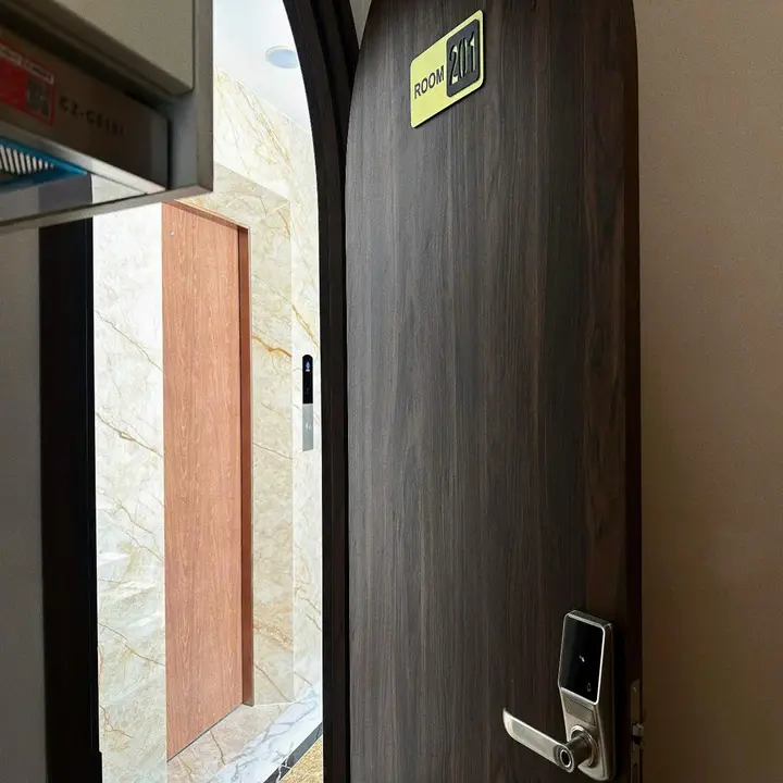 Studio Huỳnh Văn Bánh, Phường 13, Phú Nhuận
