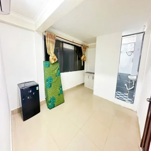 Phòng tầng lửng đường Lãnh Binh Thăng, Quận 11 - Hình ảnh 2