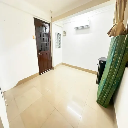 Phòng tầng lửng đường Lãnh Binh Thăng, Quận 11